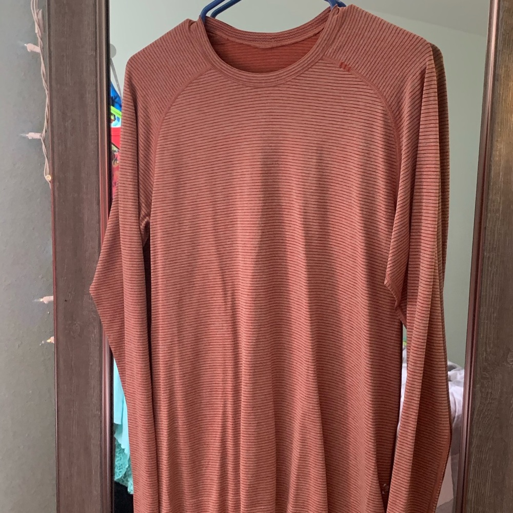 NWOT MENS LULULEMON LONG SLEEVE